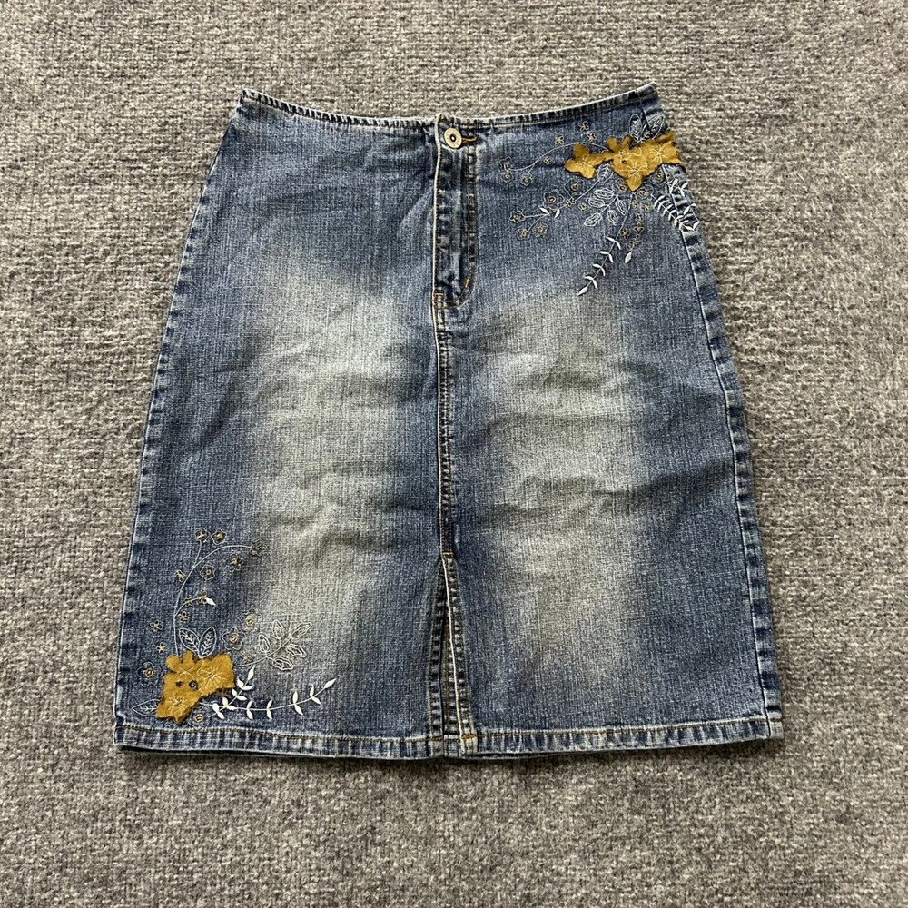 Big Blues Skirt Womens Size 6 Blue Denim Floral Embroidered Stretch Front Slit
